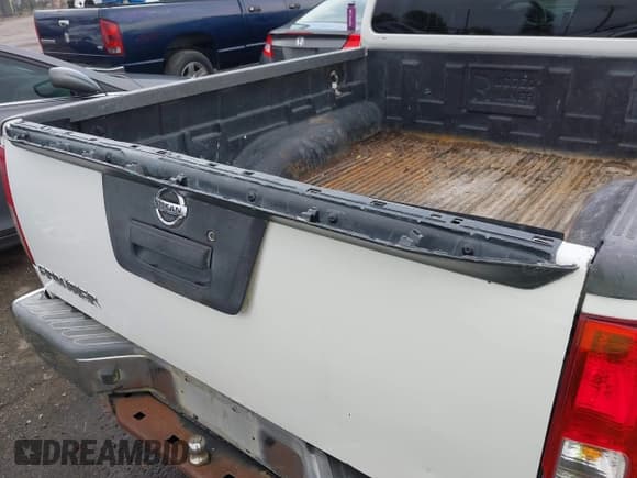 ✅ 2016 Nissan Frontier S • VIN: 1N6BD0CT7GN718934 • Лот: 43520028. Опубликован ранее на IAAI с пробегом 169 043 миль. Бесплатный доступ к архиву аукционных продаж из США и подробный отчёт об истории автомобиля на DreamBid. Изображение 18.