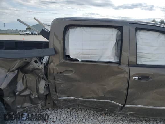 2014 Chevrolet Silverado 1500 LT с VIN 3GCPCREC8EG314561, выставлен на аукционе Copart как лот 82666274 с пробегом Не указан миль и На запчасти • Non repairable. История ставок и продаж доступна на DreamBid. Изображение 10.