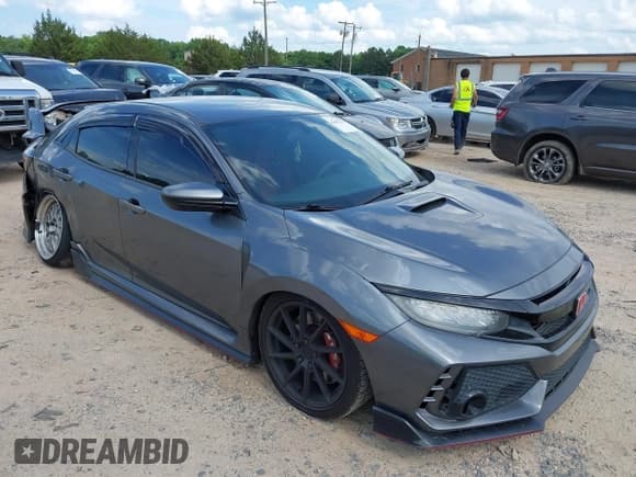 ✅ 2019 Honda Civic Type R Touring • VIN: SHHFK8G71KU200183 • Lot: 42452773. Listed on IAAI with 121,415 mi. Free auction sales archive from the USA and detailed vehicle history report at DreamBid. Image 1.