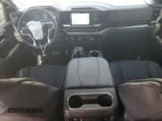 ✅ 2023 Chevrolet Silverado 1500 LT Trail Boss • VIN: 3GCUDFED0PG314130 • Lot: 80027005. Wystawiony na Copart z przebiegiem 50 234 mil. Bezpłatny archiwum sprzedaży aukcyjnych z USA i szczegółowy raport historii pojazdu na DreamBid. Zdjęcie 8.