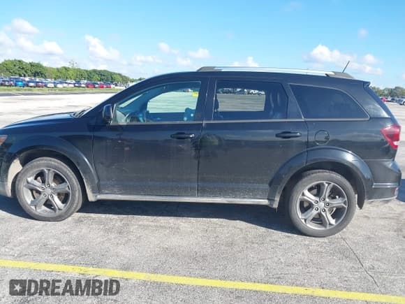 ✅ 2017 Dodge Journey Crossroad Plus • VIN: 3C4PDCGB9HT543776 • Лот: 43487985. Опубликован ранее на IAAI с пробегом 187 015 миль. Бесплатный доступ к архиву аукционных продаж из США и подробный отчёт об истории автомобиля на DreamBid. Изображение 14.