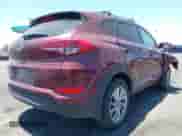 2017 Hyundai Tucson SE Plus z VIN KM8J33A48HU408633, wystawiony jako IAAI lot #42537299 z przebiegiem 39 968 mil mil oraz . Historia ofert i sprzedaży dostępna na DreamBid. Obrazek 4.