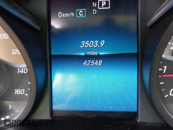 ✅ 2019 Mercedes-Benz C 300 • VIN: 55SWF8DB6KU300650 • Lot: 42540472. Listed on IAAI with 42,548 mi. Free auction sales archive from the USA and detailed vehicle history report at DreamBid. Image 15.