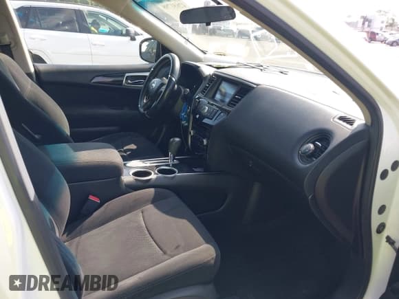 ✅ 2016 Nissan Pathfinder S • VIN: 5N1AR2MN4GC635755 • Лот: 42651798. Опубликован ранее на IAAI с пробегом 134 076 миль. Бесплатный доступ к архиву аукционных продаж из США и подробный отчёт об истории автомобиля на DreamBid. Изображение 5.