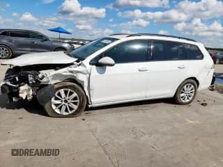 ✅ 2015 Volkswagen Golf TSI SE • VIN: 3VWC17AU6FM516080 • Lot: 82052055. Listed on Copart with 98,163 mi. Free auction sales archive from the USA and detailed vehicle history report at DreamBid. Image 1.