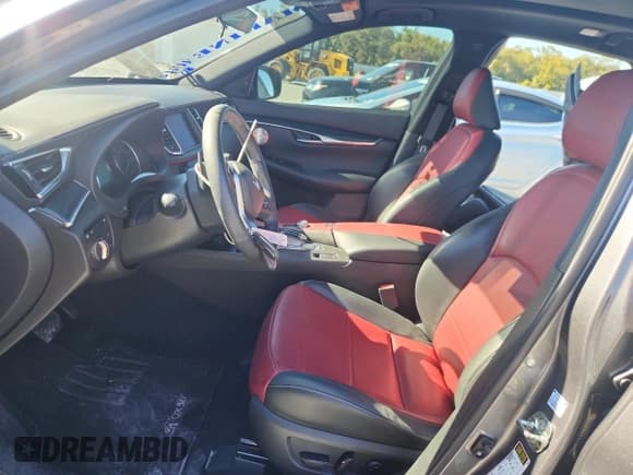 ✅ 2023 Infiniti QX50 Sport • VIN: 3PCAJ5FA0PF114462 • Lot: 92500315. Wystawiony na Copart z przebiegiem 31 476 mil. Bezpłatny archiwum sprzedaży aukcyjnych z USA i szczegółowy raport historii pojazdu na DreamBid. Zdjęcie 7.