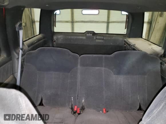 1996 Chevrolet Blazer z VIN 1GNDT13W6T2168241, wystawiony jako Copart lot #41511525 z przebiegiem 132 494 mil mil oraz Czysty tytuł • Clean title. Historia ofert i sprzedaży dostępna na DreamBid. Obrazek 10.