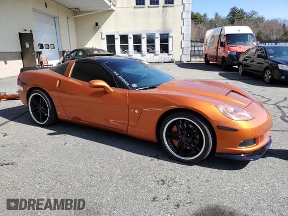 ✅ 2009 Chevrolet Corvette 1LT • VIN: 1G1YY25WX95106422 • Lot: 49027845. Listed on Copart with 41,152 mi. Free auction sales archive from the USA and detailed vehicle history report at DreamBid. Image 4.