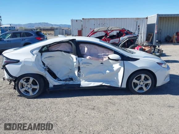 ✅ 2018 Chevrolet Volt LT • VIN: 1G1RC6S51JU139597 • Lot: 42885318. Wystawiony na IAAI z przebiegiem 65 635 mil. Bezpłatny archiwum sprzedaży aukcyjnych z USA i szczegółowy raport historii pojazdu na DreamBid. Zdjęcie 14.