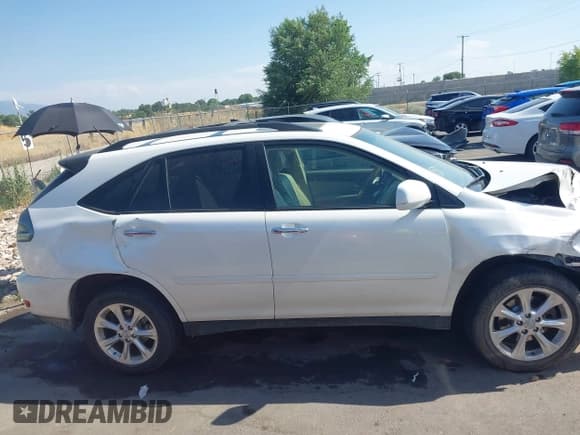 ✅ 2008 Lexus RX 350 • VIN: JTJHK31U282852802 • Lot: 42719928. Listed on IAAI with 181,356 mi. Free auction sales archive from the USA and detailed vehicle history report at DreamBid. Image 14.