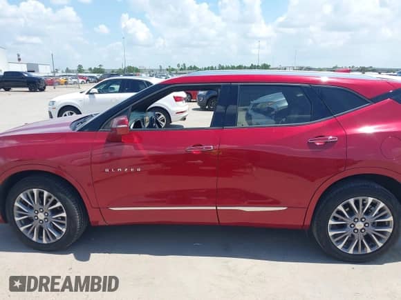 2019 Chevrolet Blazer Premier z VIN 3GNKBFRS4KS692860, wystawiony jako IAAI lot #43018417 z przebiegiem 57 447 mil mil oraz . Historia ofert i sprzedaży dostępna na DreamBid. Obrazek 15.