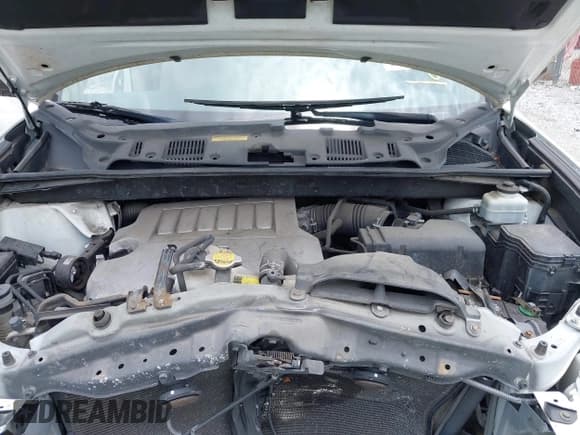 ✅ 2010 Toyota Highlander Sport • VIN: 5TDXK3EH4AS003555 • Lot: 42219422. Wystawiony na IAAI z przebiegiem 209 916 mil. Bezpłatny archiwum sprzedaży aukcyjnych z USA i szczegółowy raport historii pojazdu na DreamBid. Zdjęcie 10.