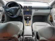 ✅ 2007 Mercedes-Benz C 230 Sport • VIN: WDBRF52H97F919877 • Lot: 81454195. Wystawiony na Copart z przebiegiem 96 472 mil. Bezpłatny archiwum sprzedaży aukcyjnych z USA i szczegółowy raport historii pojazdu na DreamBid. Zdjęcie 8.