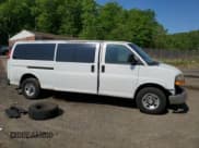 ✅ 2008 Chevrolet Express Passenger • VIN: 1GAHG39K981177228 • Lot: 55031385. Listed on Copart with 274,971 mi. Free auction sales archive from the USA and detailed vehicle history report at DreamBid. Image 4.