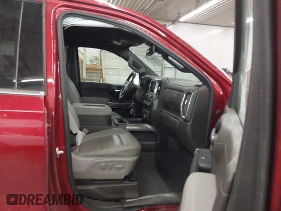 ✅ 2021 Chevrolet Silverado 1500 LTZ • VIN: 1GCUYGED4MZ335164 • Lot: 43630202. Wystawiony na IAAI z przebiegiem 98 527 mil. Bezpłatny archiwum sprzedaży aukcyjnych z USA i szczegółowy raport historii pojazdu na DreamBid. Zdjęcie 5.