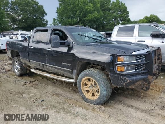 ✅ 2015 Chevrolet Silverado 2500HD LTZ • VIN: 1GC1KWE8XFF108423 • Lot: 62921895. Wystawiony na Copart z przebiegiem 270 548 mil. Bezpłatny archiwum sprzedaży aukcyjnych z USA i szczegółowy raport historii pojazdu na DreamBid. Zdjęcie 4.