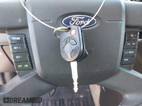 ✅ 2008 Ford Edge Limited • VIN: 2FMDK49C48BB49310 • Lot: 42924817. Wystawiony na IAAI z przebiegiem 250 604 mil. Bezpłatny archiwum sprzedaży aukcyjnych z USA i szczegółowy raport historii pojazdu na DreamBid. Zdjęcie 11.