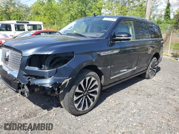✅ 2022 Lincoln Navigator Reserve • VIN: 5LMJJ2LT0NEL01129 • Lot: 57594725. Listed on Copart with 66,843 mi. Free auction sales archive from the USA and detailed vehicle history report at DreamBid. Image 1.