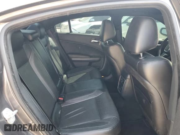 ✅ 2015 Dodge Charger RT • VIN: 2C3CDXCT8FH925652 • Лот: 80471725. Опубликован ранее на Copart с пробегом 106 030 миль. Бесплатный доступ к архиву аукционных продаж из США и подробный отчёт об истории автомобиля на DreamBid. Изображение 10.