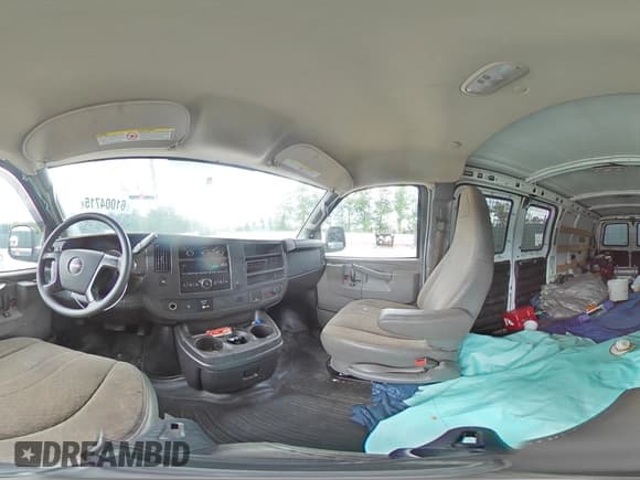 ✅ 2016 GMC Savana Cargo • VIN: 1GTW7AFF1G1904371 • Lot: 61004715. Listed on Copart with 121,567 mi. Free auction sales archive from the USA and detailed vehicle history report at DreamBid. Image 15.