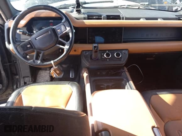 ✅ 2021 Land Rover Defender X • VIN: SALEXERU6M2037187 • Lot: 70863114. Wystawiony na Copart z przebiegiem 82 967 mil. Bezpłatny archiwum sprzedaży aukcyjnych z USA i szczegółowy raport historii pojazdu na DreamBid. Zdjęcie 8.