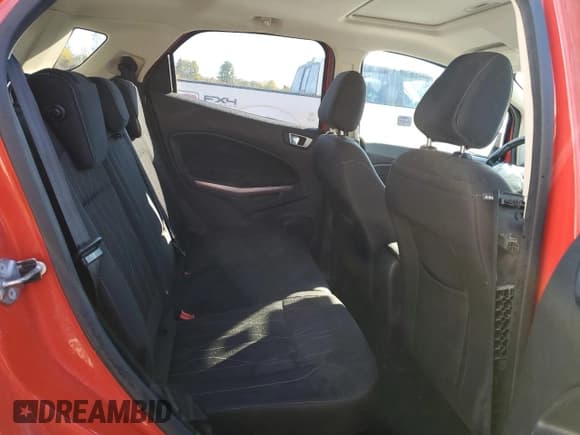 ✅ 2019 Ford EcoSport SE • VIN: MAJ6S3GL2KC276838 • Лот: 86992025. Опубликован ранее на Copart с пробегом 91 921 миль. Бесплатный доступ к архиву аукционных продаж из США и подробный отчёт об истории автомобиля на DreamBid. Изображение 11.