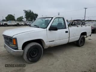 ✅ 1997 Chevrolet Silverado 2500 • VIN: 1GCGC24R7VE238593 • Lot: 71485234. Wystawiony na Copart z przebiegiem 438 518 mil. Bezpłatny archiwum sprzedaży aukcyjnych z USA i szczegółowy raport historii pojazdu na DreamBid. Zdjęcie 1.