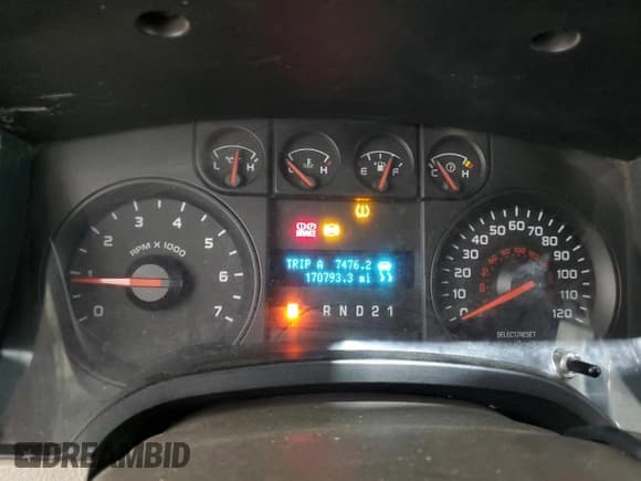 ✅ 2010 Ford F-150 XL • VIN: 1FTEX1EW9AFB86415 • Лот: 50989115. Опубликован ранее на Copart с пробегом 170 793 миль. Бесплатный доступ к архиву аукционных продаж из США и подробный отчёт об истории автомобиля на DreamBid. Изображение 9.