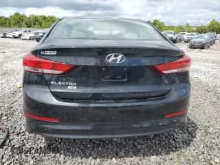 2018 Hyundai Elantra SE z VIN 5NPD74LF9JH297228, wystawiony jako Copart lot #67932185 z przebiegiem 99 312 mil mil oraz Szkoda całkowita • Salvage title. Historia ofert i sprzedaży dostępna na DreamBid. Obrazek 6.