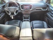 ✅ 2020 GMC Terrain SLT • VIN: 3GKALVEV2LL110539 • Lot: 89874825. Wystawiony na Copart z przebiegiem 87 092 mil. Bezpłatny archiwum sprzedaży aukcyjnych z USA i szczegółowy raport historii pojazdu na DreamBid. Zdjęcie 8.