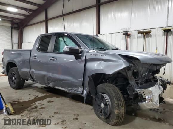 ✅ 2019 Chevrolet Silverado 1500 LT • VIN: 1GCRYDEK3KZ303886 • Lot: 52946535. Wystawiony na Copart z przebiegiem Nie podano. Bezpłatny archiwum sprzedaży aukcyjnych z USA i szczegółowy raport historii pojazdu na DreamBid. Zdjęcie 4.