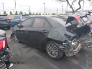 ✅ 2018 Toyota Corolla LE • VIN: 5YFBURHE4JP796597 • Lot: 43254018. Wystawiony na IAAI z przebiegiem 183 267 mil. Bezpłatny archiwum sprzedaży aukcyjnych z USA i szczegółowy raport historii pojazdu na DreamBid. Zdjęcie 13.