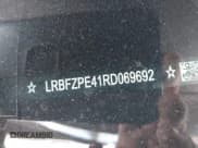 ✅ 2024 Buick Envision Sport Touring • VIN: LRBFZPE41RD069692 • Lot: 42531312. Listed on IAAI with 5,525 mi. Free auction sales archive from the USA and detailed vehicle history report at DreamBid. Image 9.