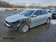 ✅ 2017 Volkswagen Passat S • VIN: 1VWAT7A34HC054163 • Лот: 93137965. Опубликован ранее на Copart с пробегом 115 811 миль. Бесплатный доступ к архиву аукционных продаж из США и подробный отчёт об истории автомобиля на DreamBid. Изображение 1.