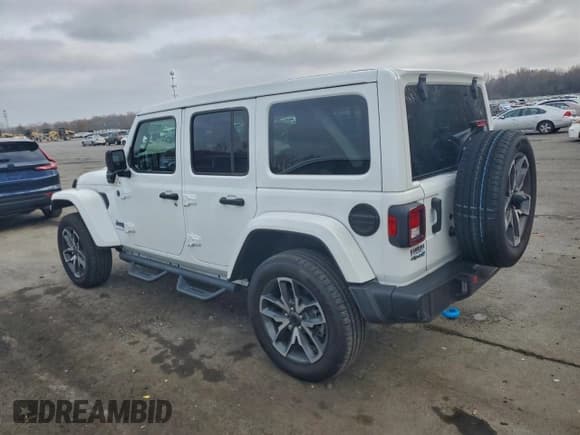 ✅ 2024 Jeep Wrangler Willys • VIN: 1C4RJXN66RW167127 • Лот: 93739705. Опубликован ранее на Copart с пробегом 7 784 миль. Бесплатный доступ к архиву аукционных продаж из США и подробный отчёт об истории автомобиля на DreamBid. Изображение 2.