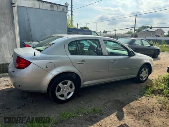 2008 Chevrolet Cobalt LS z VIN 1G1AK58F087285248, wystawiony jako Copart lot #49877295 z przebiegiem 62 554 mil mil oraz Czysty tytuł • Clean title. Historia ofert i sprzedaży dostępna na DreamBid. Obrazek 4.