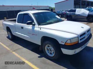 ✅ 1999 Dodge Dakota SLT • VIN: 1B7GL22X0XS193423 • Lot: 42053562. Wystawiony na IAAI z przebiegiem 209 802 mil. Bezpłatny archiwum sprzedaży aukcyjnych z USA i szczegółowy raport historii pojazdu na DreamBid. Zdjęcie 1.