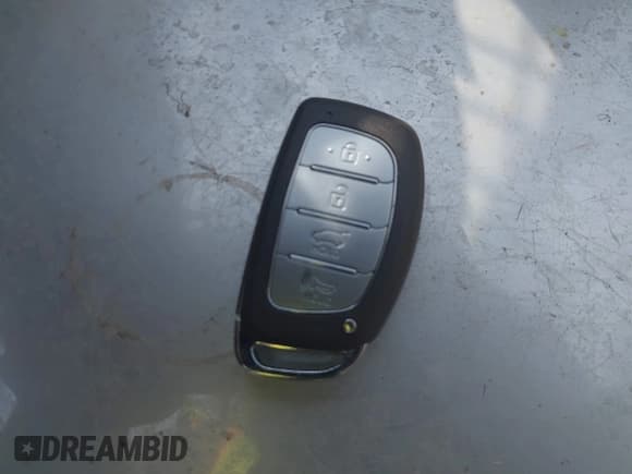 ✅ 2019 Hyundai Tucson Sport • VIN: KM8J33AL9KU017473 • Lot: 43539567. Listed on IAAI with 41,570 mi. Free auction sales archive from the USA and detailed vehicle history report at DreamBid. Image 11.