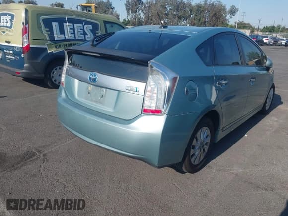✅ 2014 Toyota Prius • VIN: JTDKN3DP6E3056811 • Lot: 42934629. Listed on IAAI with 159,176 mi. Free auction sales archive from the USA and detailed vehicle history report at DreamBid. Image 4.