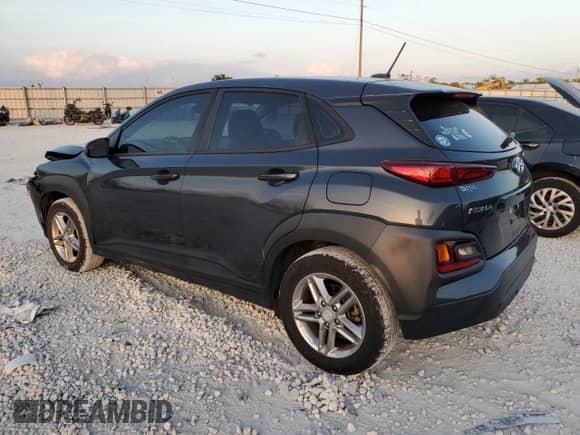 2019 Hyundai Kona SE z VIN KM8K12AA6KU245174, wystawiony jako Copart lot #38522733 z przebiegiem 56 680 mil mil oraz . Historia ofert i sprzedaży dostępna na DreamBid. Obrazek 2.