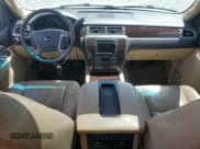 ✅ 2009 GMC Yukon Denali • VIN: 1GKFK03299R258354 • Лот: 70780905. Опубликован ранее на Copart с пробегом 130 037 миль. Бесплатный доступ к архиву аукционных продаж из США и подробный отчёт об истории автомобиля на DreamBid. Изображение 8.