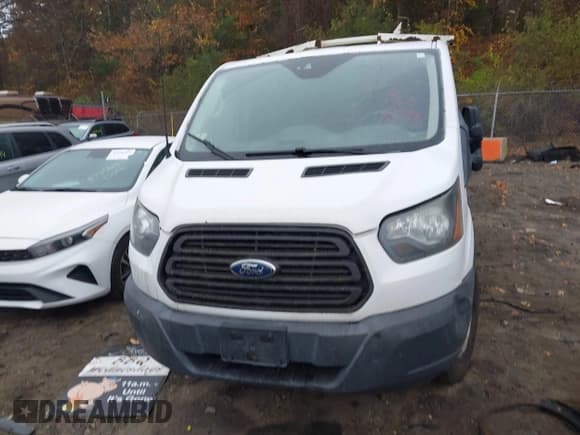✅ 2015 Ford Transit Cargo • VIN: 1FTNR1YM4FKB13214 • Лот: 43552489. Опубликован ранее на IAAI с пробегом 102 225 миль. Бесплатный доступ к архиву аукционных продаж из США и подробный отчёт об истории автомобиля на DreamBid. Изображение 12.