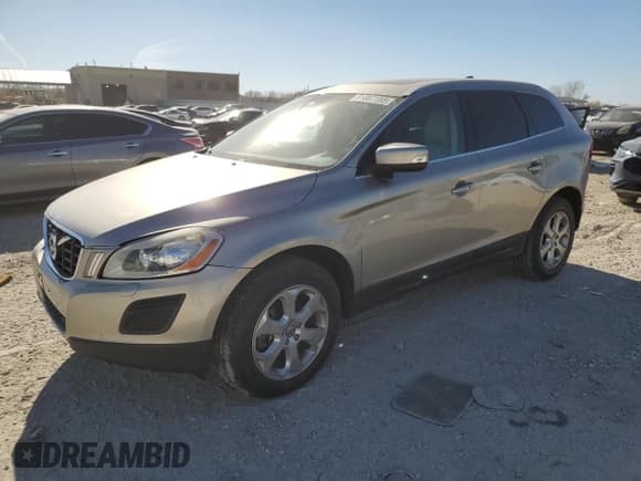 ✅ 2013 Volvo XC60 3.2L • VIN: YV4952DZXD2441686 • Lot: 91857155. Listed on Copart with 119,814 mi. Free auction sales archive from the USA and detailed vehicle history report at DreamBid. Image 1.