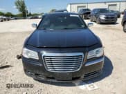 ✅ 2013 Chrysler 300 C • VIN: 2C3CCAET7DH666260 • Лот: 68912145. Опубликован ранее на Copart с пробегом 115 633 миль. Бесплатный доступ к архиву аукционных продаж из США и подробный отчёт об истории автомобиля на DreamBid. Изображение 5.