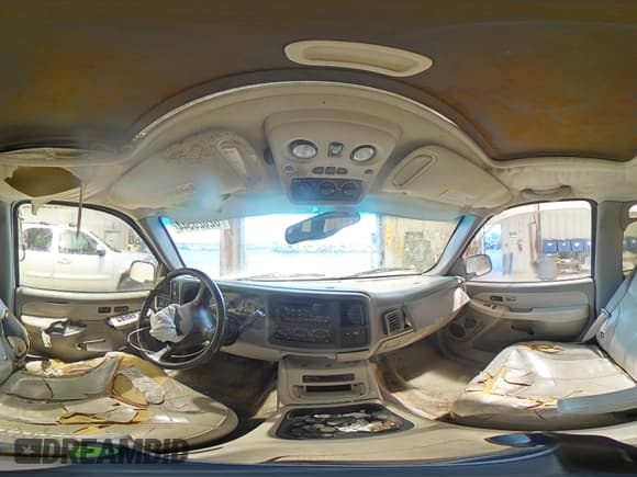 ✅ 2000 GMC Yukon SLT • VIN: 1GKEC13T9YJ159294 • Лот: 82626544. Опубликован ранее на Copart с пробегом Не указан. Бесплатный доступ к архиву аукционных продаж из США и подробный отчёт об истории автомобиля на DreamBid. Изображение 13.