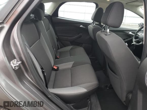 ✅ 2012 Ford Focus SE • VIN: 1FAHP3K25CL259722 • Lot: 92154865. Wystawiony na Copart z przebiegiem 26 506 mil. Bezpłatny archiwum sprzedaży aukcyjnych z USA i szczegółowy raport historii pojazdu na DreamBid. Zdjęcie 10.