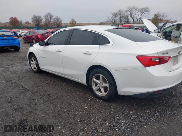 ✅ 2016 Chevrolet Malibu LS • VIN: 1G1ZC5ST0GF212075 • Лот: 43780075. Опубликован ранее на IAAI с пробегом 178 428 миль. Бесплатный доступ к архиву аукционных продаж из США и подробный отчёт об истории автомобиля на DreamBid. Изображение 3.