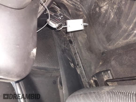 ✅ 2017 Dodge Journey Crossroad Plus • VIN: 3C4PDCGB5HT516199 • Лот: 41915477. Опубликован ранее на IAAI с пробегом 146 558 миль. Бесплатный доступ к архиву аукционных продаж из США и подробный отчёт об истории автомобиля на DreamBid. Изображение 11.