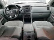 ✅ 2004 Honda Pilot EX • VIN: 2HKYF184X4H544819 • Lot: 82773965. Listed on Copart with 177,699 mi. Free auction sales archive from the USA and detailed vehicle history report at DreamBid. Image 8.