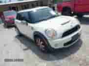 2010 MINI Hardtop S с VIN WMWMF7C58ATW89203, выставлен на аукционе IAAI как лот 42393373 с пробегом 148 302 миль миль и . История ставок и продаж доступна на DreamBid. Изображение 1.